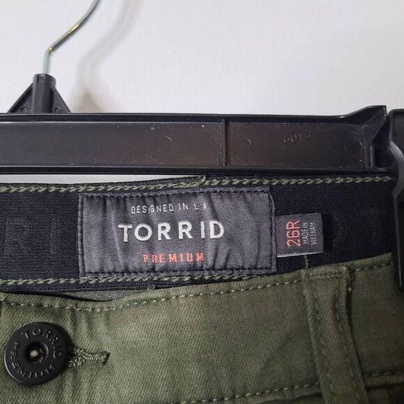 Torrid Sky High Skinny Army Green Pants Size 26R - Picture 3 of 5